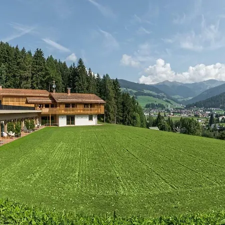 Tubla - Hof Maistatt Apartment Dobbiaco
